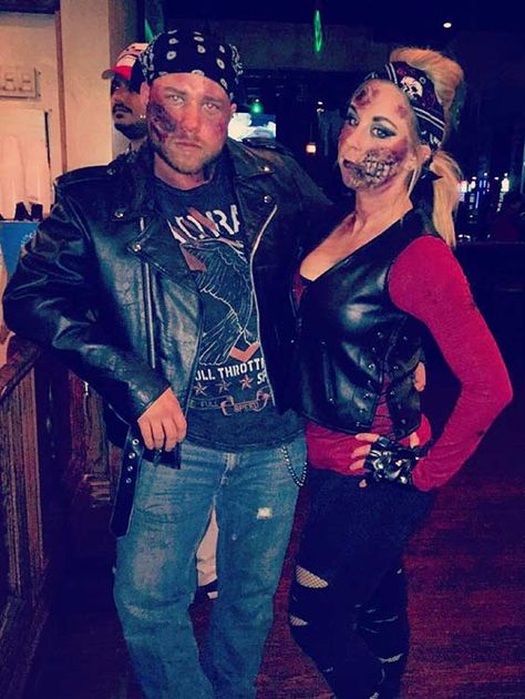 Zombie Biker Couple Halloween Costume Idea Bikers Halloween Costumes, Biker Babe Costume, Biker Couple Costume, Biker Costume Women, Biker Chick Halloween Costume, Biker Girl Halloween Costume, Biker Girl Halloween, Biker Babe Outfit, Unique Halloween Costumes For Couples