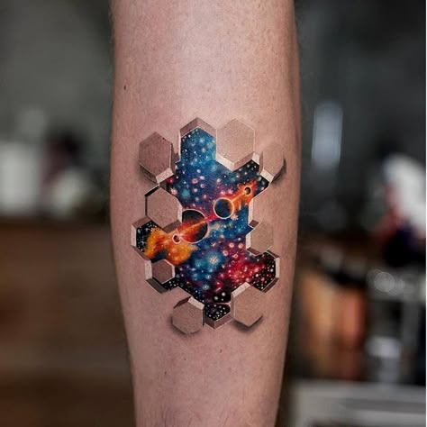 Best 3d Tattoos, Herren Hand Tattoos, Tatoo 3d, Dna Tattoo, Unusual Tattoo, Planet Tattoos, Galaxy Tattoo, Aries Tattoo, Muster Tattoos