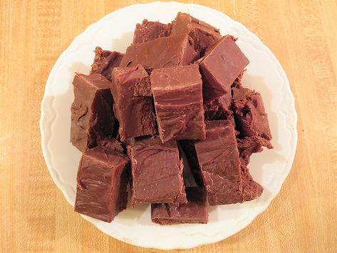 Carnation Fudge Recipe, Sees Fudge Recipe, Fudge Recipe Condensed Milk, Sweetened Condensed Milk Fudge, Condensed Milk Fudge, Fudge With Marshmallow Cream, Marshmallow Fluff Fudge, Fudge With Condensed Milk, Marshmallow Fudge Recipe