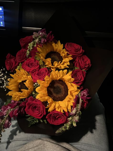 sunflower and rose bouqet of flowers Flower Bouquet Sunflower And Rose, Roses Sunflower Bouquet, Sunflower Roses Bouquet, Roses And Sunflowers Bouquet, Sunflower And Roses Bouquet, Rose And Sunflower Bouquet, Sunflower Rose Bouquet, Sunflower And Rose Bouquet, Flowers For Girlfriend