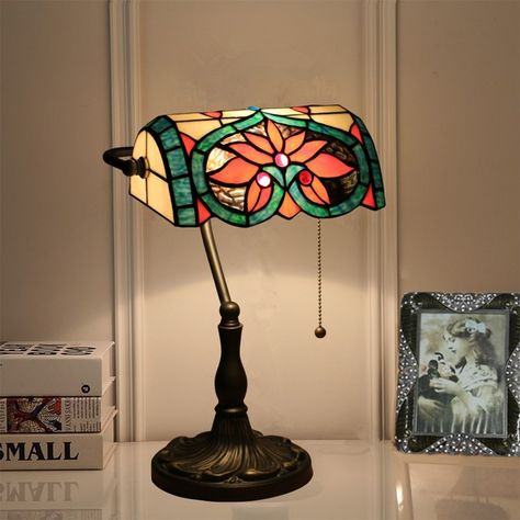 Living Room Classic, Classic Table Lamp, Tiffany Lamp, Tiffany Table Lamps, زجاج ملون, Mosaic Lamp, Classic Table, Glass Lampshade, Retro Lamp