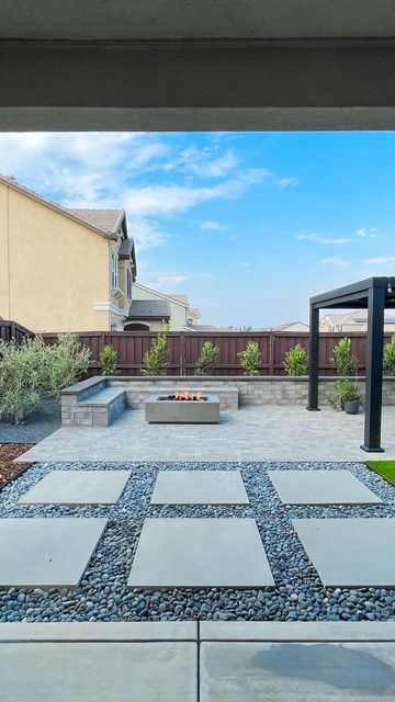 Modern Firepits Backyard Ideas, Hardscape Ideas Backyard, Backyard Hardscape Ideas, Arizona Backyard Ideas, Backyard Hardscape, Cheap Backyard Ideas, Hardscape Ideas, Hardscape Backyard, Resignation Template