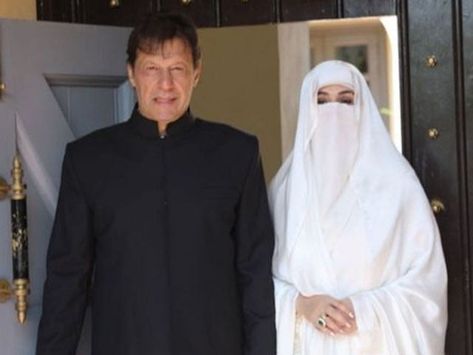 The Unraveling Tragedy of Imran Khan: A Nation in Shock Imran Khan Wife, Bushra Bibi, Dissolution Of Marriage, Kangaroo Court, Imran Khan, West Bengal, First Lady, Pakistan, Quick Saves