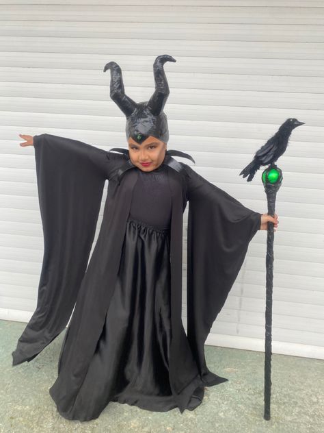 Malifisenta Costume, Maleficent Costume Diy, Maleficent Costume Kids, Ideas Disfraz, Maleficent Costume, Diy Costumes Kids, Hallowen Costume, Costume Diy, Halloween Fancy Dress