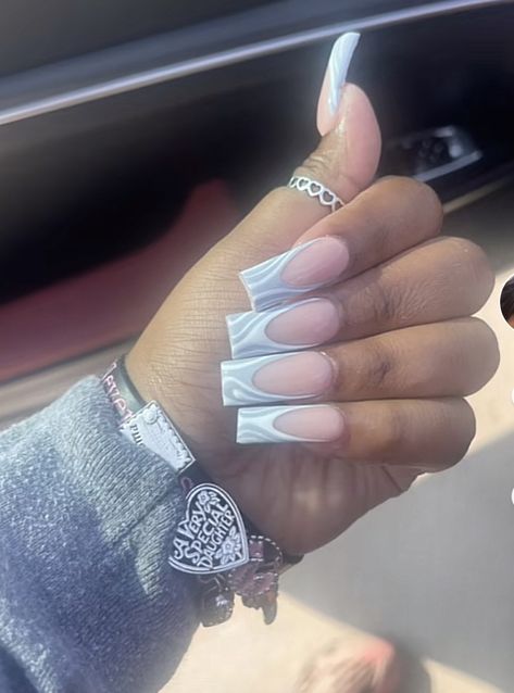 Grey And White Nails Short, Gray And White Acrylic Nails, Grey French Tip Nails Square, White And Grey French Nails, Grey And White Short Nails, Back To School Nails Acrylic Square Medium, Medium Square French Tip Acrylic Nails With Design, Black White And Grey Nail Designs, White And Grey Nails Acrylic