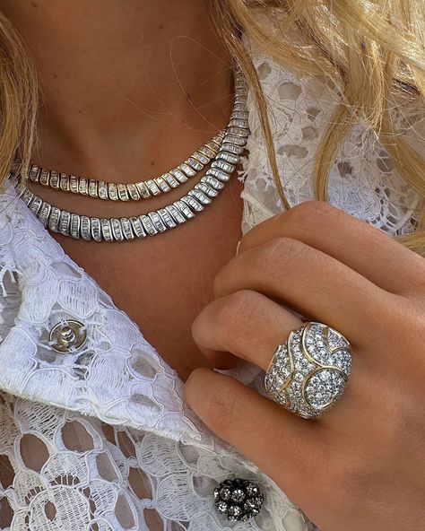 EMILY WANSBROUGH IN ANITA KO NECKLACES AND MARINA B JEWELRY=💯👌🏽 #naturaldiamonds #onlynaturaldiamonds #necklaceoftheday #statementring 📸: @emilywansbrough1 Anita Ko Jewelry, Anita Ko, Dream Jewelry, Fine Jewellery, Statement Rings, Natural Diamonds, Fine Jewelry, Necklaces, Gifts