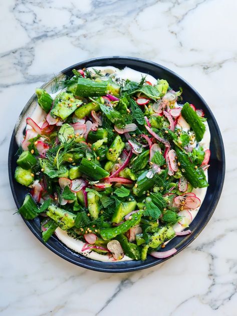 Smacked cucumber salad with sumac onions | Ottolenghi Recipes Ottolenghi Side Dish, Bbq Mediterranean, Smacked Cucumber, Sumac Onions, Brunch Salad, Green Salads, Ottolenghi Recipes, Desserts With Biscuits, Bbq Sides