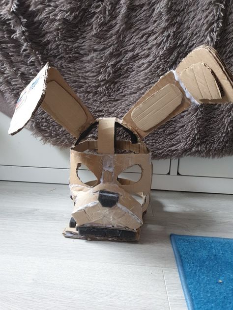 Some people were asking me to send prog. Cardboard Characters, Cardboard Cosplay, Horizon Machines, Art Fnaf, Freddy Mask, Yellow Rabbit, Pumpkin Inspiration, Fnaf Crafts, Cardboard Mask