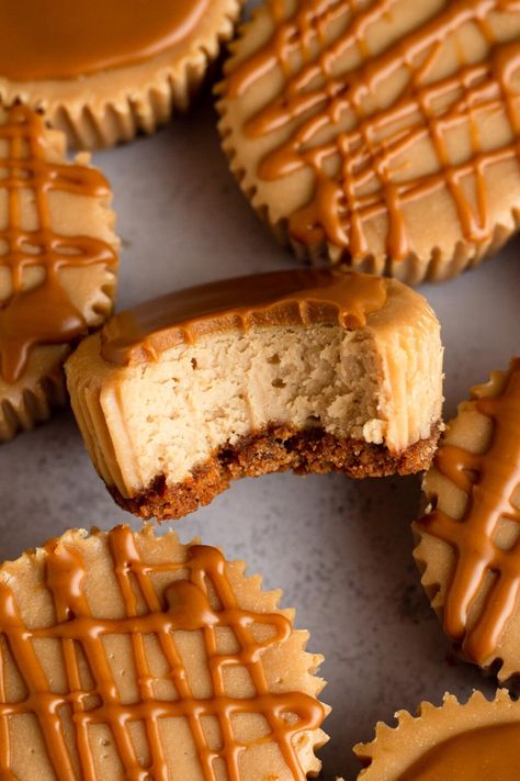 These mini cookie butter cheesecakes with Biscoff cookie crust combine the delightful spiced flavor of speculoos with rich and creamy cheesecake for the ultimate cookie butter-lover's indulgence! Cookie Butter Cheesecake, Cookie Crumb Crust, Biscoff Recipes, Biscoff Cookie Butter, Biscoff Cookies, Slow Cooker Desserts, Cookie Butter, Butter Cookies Recipe, Cookie Crust