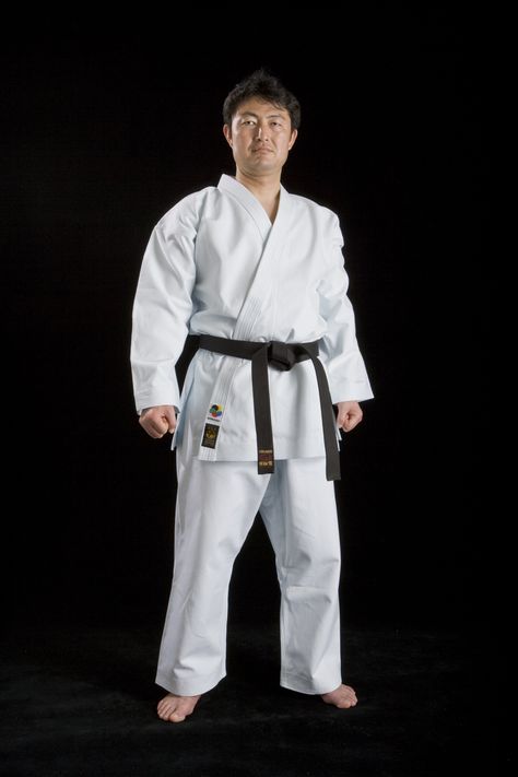 i would love to have a tokaido uniform! Karate Gear, Karate Photos, Uniform Inspiration, Martial Arts Gi, Martial Art Uniform, Karate Gi, Hapkido, Martial Art, Aikido