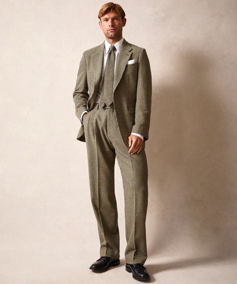 Casual & Dress Suits for Men | Todd Snyder Italian Suits For Men, Suits For Men Wedding, Suit For Men Wedding, Sweatshorts Shorts, Fall Suit, Flannel Suit, Italian Suit, Soft Tailoring, Todd Snyder