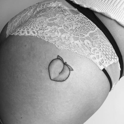 Vday Tattoo, Uterus Tattoo, Tattoo Journal, Peach Tattoo, Bum Tattoo, Small Girly Tattoos, Tattoo Beautiful, Small Girl Tattoos, Incredible Tattoos