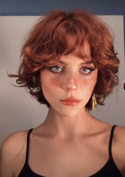 80s Short Hair, Bangs Hairstyle, Short Red Hair, Red Curly Hair, Really Short Hair, Braided Bangs, Hair Inspiration Short, Hairstyle Inspiration, New Hairstyle