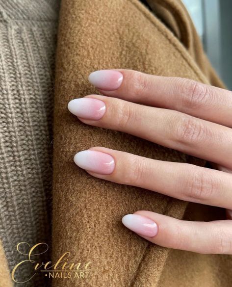 Wedding Nails For Bride Spring, Sparkly Ombre Nails, Gradation Nail, Pink And White Ombre Nails, White Ombre Nails, Ombre Nail Polish, Glitter Fade Nails, Ombre French Nails, Simple Wedding Nails