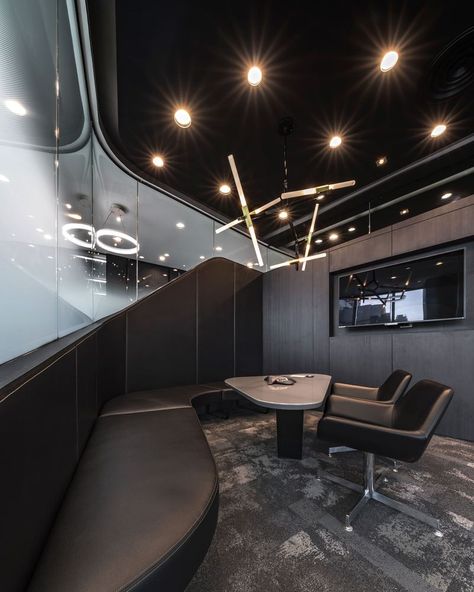 Mercedes Benz Headquarters, Mercedes Headquarters, Mercedes Benz Aesthetic, Bedroom Desk Decor, Car Showroom Interior, Office Furniture Decor, Bank Office, Car Showroom Design, Cool Home Office