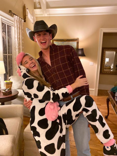 Cowboy And Cow Halloween Costume, Cow And Cowboy Couple Costume, Farmer And Cow Costume Couple, Cow And Cowboy Costume, Western Halloween Costumes Couples, Cow Couple Costume, Country Couples Costumes, Cow And Farmer Costume Halloween, Halloween Costume For Guys