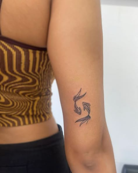 Patch Work Arm Tattoos, Pisces Fish Tattoo, Nz Tattoo, Tiny Tattoo Placement, Above Elbow Tattoo, House Of Pain, Pisces Tattoo, New Zealand Tattoo, Matching Sister Tattoos