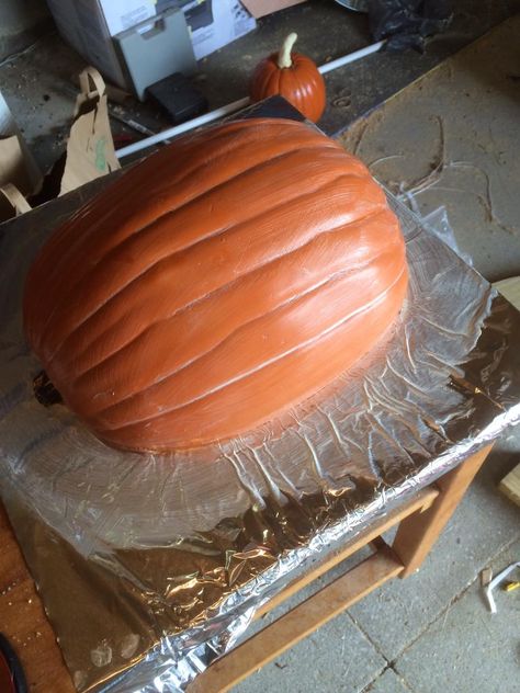 Making Foam Pumpkins - HauntForum Carveable Foam Pumpkin Ideas, Spray Foam Pumpkin Diy, Spray Foam Pumpkin, Diy Foam Pumpkins, Foam Pumpkin Carving Ideas, Carvable Foam Pumpkins Ideas, Spray Foam Crafts, Foam Pumpkin Crafts, Plastic Pumpkins Makeover