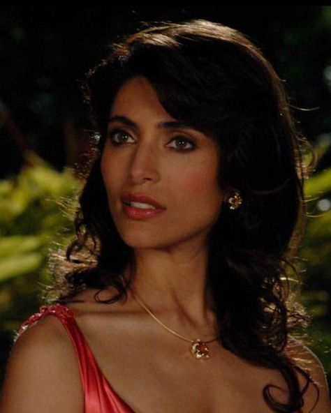 Solange Dimitrios, Best Bond Girls, Caterina Murino, James Bond Women, 007 Casino Royale, Bond Women, James Bond Party, James Bond Girls, Hollywood Hair