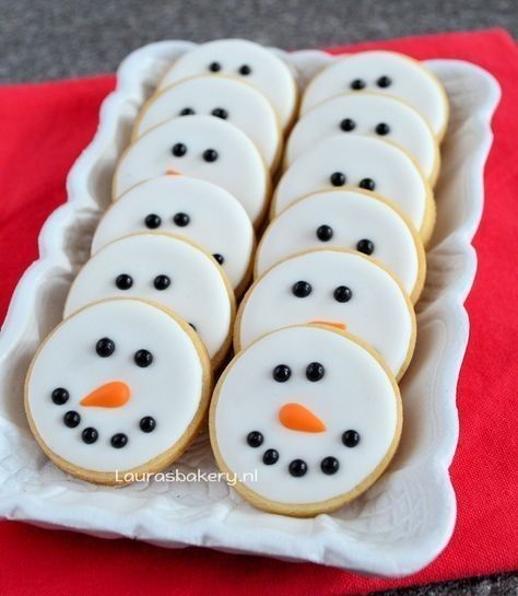 Jul Kaka, Face Cookies, Snowman Cookies, Christmas Cookies Easy, Xmas Cookies, Christmas Cookies Decorated, Christmas Sugar Cookies, Best Cookie Recipes, Christmas Snacks