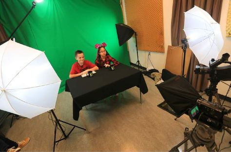 Student-Run Middle School Broadcast Media Program Middle School Electives, Teaching Yearbook, Morning Announcements, School Tv, Broadcast Journalism, Student Leadership, 4th Grade Classroom, School Videos, Teaching Inspiration