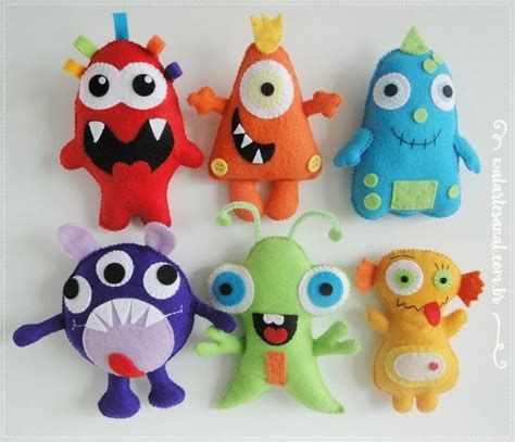 200+ Felt Toys Ideas | Felt Toys, Felt Patterns, Felt Crafts Monster Pillows, Felt Monster, Baby Mobil, Monster Birthday Parties, Ugly Dolls, Monster Dolls, Monster Birthday, Felt Pattern, Felt Patterns