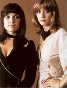 Heart-Sisters Ann and Nancy Wilson  rose to fame in the mid-1970s with music influenced by hard rock and heavy metal."Crazy on You" and "Magic Man", which reached numbers thirty-five and nine respectively on the Billboard Hot 100. The album  'Little Queen ', with the hit "Barracuda" became Heart's second million-seller.In late 1978, the double-platinum "Dog and Butterfly" peaked at 17 on the Billboard 200 and produced top 30 hits with its title song and "Straight On". Ann And Nancy Wilson, Nancy Wilson Heart, Wilson Sisters, Ann Wilson, Nancy Wilson, Heart Band, Women Of Rock, Rock Groups, Folk Music