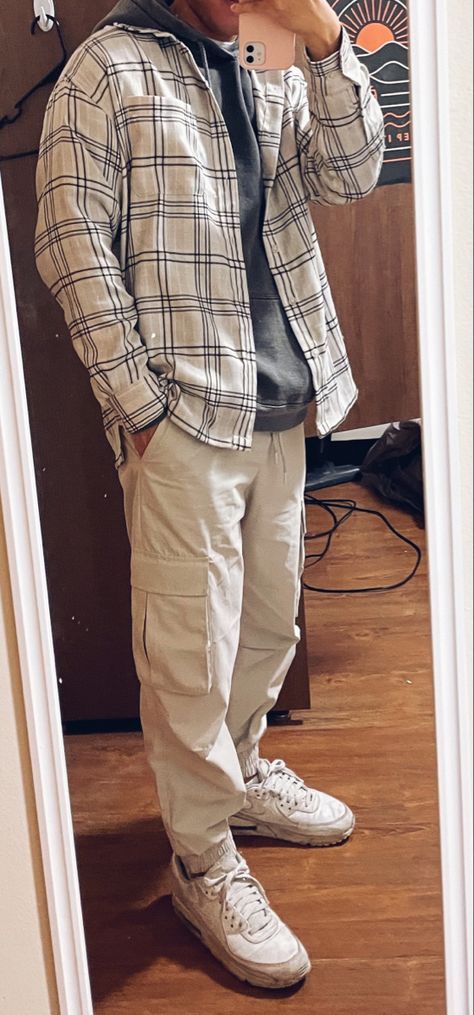 Outfit Inspo Cargo Pants Men, Men Fall Aesthetic Outfit, Flannel Man Aesthetic, Men’s Clothing Asthetics, Teenage Male Outfits, Guys Fall Outfits Casual, Guys Fits Fall, Preppy Fall Outfits Men, Men Back To School Outfit