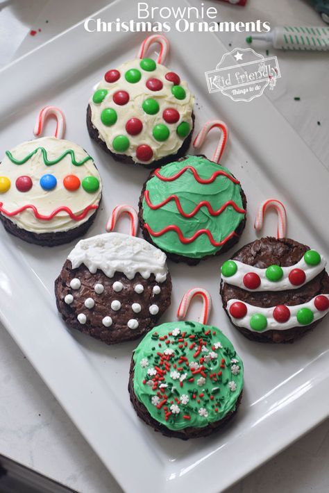 Cute Christmas Food Ideas For Kids, Brownie Christmas, Festive Holiday Desserts, Christmas Food Crafts, Christmas Party Treats, Christmas Cookies Kids, Christmas Eats, Christmas Brownies, Xmas Treats