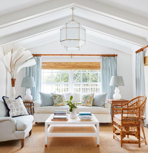 A 1970s Florida Ranch Gets a Bright and Charming Transformation Haus Am See, Coastal Living Room, Modern Curtains, Coastal Interiors, Serena & Lily, Florida Home, Southern Living, Beach Cottages, A Living Room