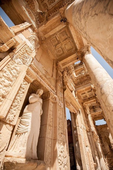 Izmir Turkey, Ancient Greek Architecture, Roman Architecture, Ancient City, Classical Architecture, Ancient Architecture, Historical Place, Ancient Ruins, Historical Architecture