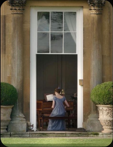 Heavenly Aesthetic, Jane Austen Aesthetic, Austen Aesthetic, Kate Moss Fashion, Regency Aesthetic, Aesthetic Outfits Winter, Pride And Prejudice Jane Austen, Pride And Prejudice Jane, School Aesthetics