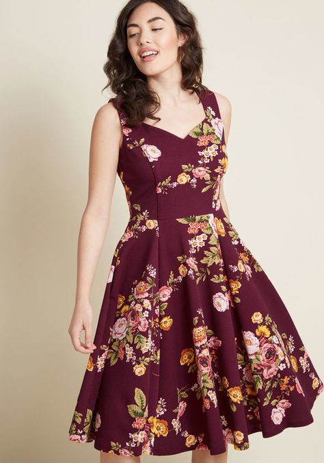 Measured Magnificence Fit and Flare Dress in Burgundy Floral Burgundy Summer Dress, Office Ootd, Short Frocks, Form Fitting Clothes, Frock For Women, Zooey Deschanel, Burgundy Floral, Frock Design, Autumn Fashion Women