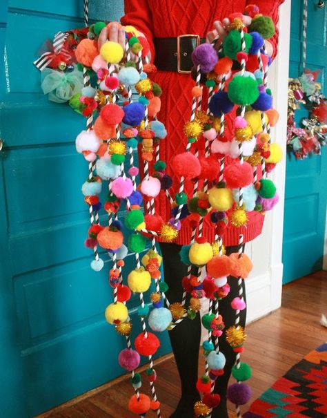 Pom Pom Garland. Our new favorite wild & wacky Christmas tree decoration from Aunt Peaches! Aunt Peaches, Whoville Christmas, Pom Garland, Festa Party, Pom Pom Garland, Grinch Christmas, Diy Christmas Tree, Xmas Crafts, Christmas Garland