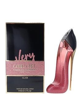 Very good girl glam parfum by carolina herrera is an ode to the power of femininity – a fearless and brilliantly Good Girl Perfume, Carolina Herrera Perfume, Very Good Girls, Perfume Collection Fragrance, Perfume Scents, Perfume Lover, Best Fragrances, Good Girl, Perfume Collection