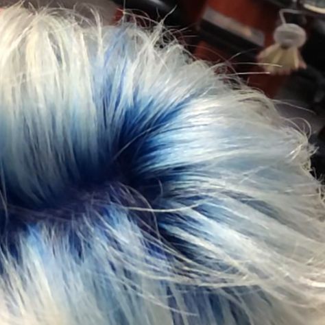 Fun shadow-root/root smudge 🙌🏼 #CutAndColor #NoFilter #Hair #Blue #BlueHair #RootSmudge #ShadowRoot #Platinum #PlatinumBlonde #Redken #PulpRiot #Joico @behindthechair_com Dark Blue Roots Blonde Hair, Platinum Blonde With Blue Highlights, Blue To White Hair, Light Blue Hair With Dark Roots, White Hair Blue Highlights, Icy Blue Hair Color, Colorful Roots Blonde Hair, Blue Hair Blonde Roots, Blue Roots Hair