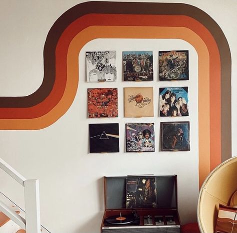 70s Inspired Wall Paint, Retro Painted Wall Mural, Supergraphics 70s, 70s Bedroom Wall Paint, 1970s Wall Mural, 70s Lines On Wall, 70s Wall Stripes, 70s Stripe Wall Mural, 70s Wall Painting Ideas