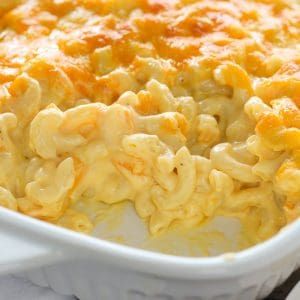 Homemade Mac and Cheese Casserole - Spend With Pennies Mc N Cheese, Mc And Cheese Recipe, Best Baked Mac And Cheese Recipe, Best Baked Mac And Cheese, Mac And Cheese Rezept, Homemade Mac And Cheese Recipe Baked, Macaroni And Cheese Casserole, Best Mac N Cheese Recipe, Mac And Cheese Casserole