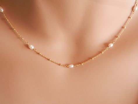 Gold Pearl Necklace Gold Dainty Pearl Choker Necklace Gold | Etsy Gold Pearl Choker, Jewelry Necklace Simple, Real Gold Chains, Gold Rosary, Delicate Gold Necklace, Gold Chain Choker, Choker Gold, Gold Chain Design, Pearl Necklace Designs