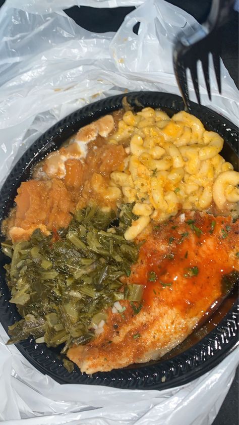 Soul Food Bowl, Soul Food Aethstetic, Breakfast Plates Black People, Soul Food Desserts, Soul Food Dinner Plates, Soul Food Dinner Party, Soul Food Plates, Sunday Dinner Ideas Soul Food, Cooking Soul Food