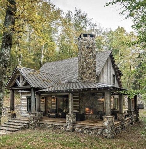 Stone Cabin, Cabin Vibes, Log Houses, Rustic Cabins, Cabin Rustic, Cabin Inspiration, Small Log Cabin, Brown County, Beach Cabin