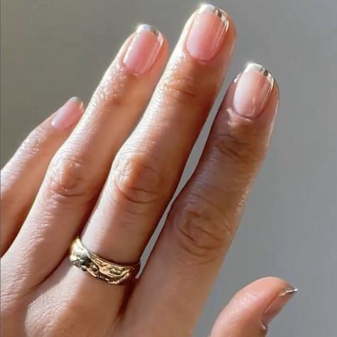 16 Silver Chrome Nail Ideas for a Futuristic Manicure Hombre Chrome Nails, Silver Tipped Nails, White Nails With Silver Chrome, Chrome Tip Nails French Manicures, Silver Tips Nails, Silver Nail Tips, French Manicure With Chrome, Chrome Nails Designs French, French Nails Silver