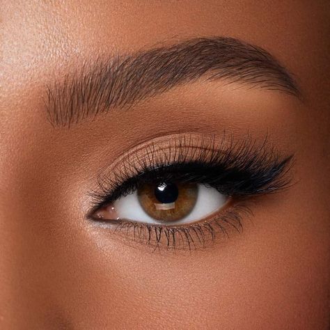 Neutral Eye Makeup Hooded Eyes, Light Makeup For Black Women, Make Up Over 50 Older Women Eye Makeup, Dark Skin Eye Makeup, Soft Brown Eye Makeup, Light Smokey Eye Makeup, Neutral Eyeshadow Looks, Make Leve, Fall Eyeshadow Looks