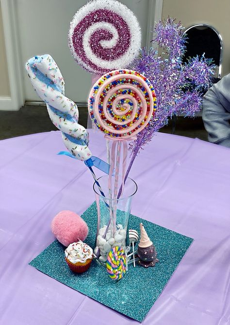 Candy Land Centerpiece Ideas, Candyland Centerpieces Ideas, Candy Themed Birthday Party Ideas, Candyland Centerpieces, Candy Land Theme Party, Candyland Birthday Party Ideas, Candyland Decor, Candyland Birthday Party, Candy Centerpiece