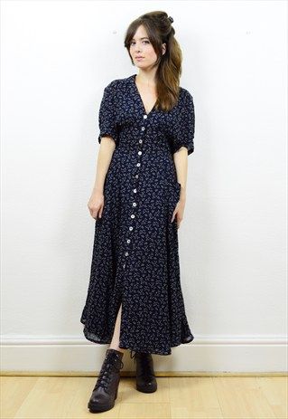 Floral Button Down Dress, 90s Button Down Dress, 90s Floral Dress Outfits, Kirsten Aesthetic, 90s Casual Dress, 90s Dress Outfit, Ravenclaw Aesthetics, 90s Sundress, Granola Fashion