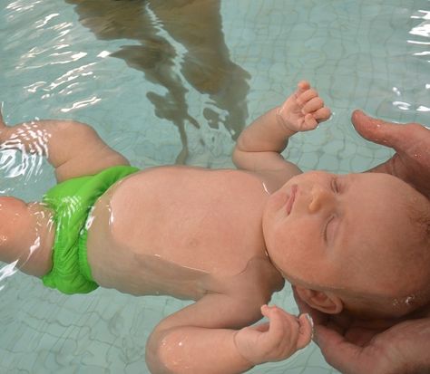 Teach Baby To Swim, Teach Kids To Swim, Baby Swimming Lessons, Swimming Drills, Swimming Benefits, Swimming Gear, Swimming Equipment, Swimming Classes, Swimming Quotes