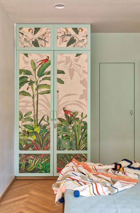 Modern Wooden Cupboard Design, Tropical Print Wallpaper, Wooden Cupboard Design, Wardrobe Interior, Wooden Cupboard, Bedroom Cupboard, Wardrobe Door Designs, Bedroom Cupboard Designs, Wardrobe Interior Design