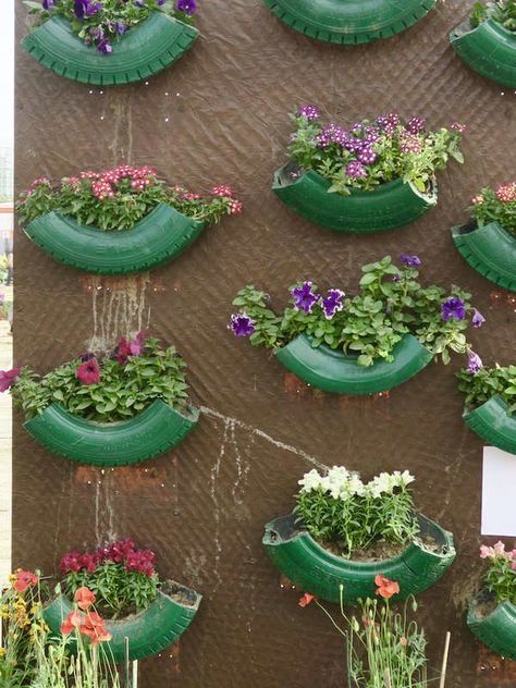 Tire Garden, Tire Planters, Upcycle Garden, Easy Landscaping, Eco Friendly Decor, Upcycle Decor, Landscaping Tips, Backyard Makeover, Rustic Garden Decor