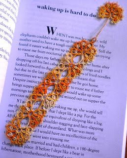 Tat-a-Renda: bookmark Tatted Bookmark Patterns Free, Crochet Lace Bookmark, Tatting Bookmark, Needle Tatting, Crochet Bookmarks, Tatting Patterns, Ring Pillow, Tatting Lace, Crochet Stuff