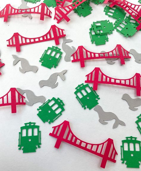 San Francisco Party Theme, American Themed Party, Ra Themes, Graduation Party Planning, San Francisco Golden Gate Bridge, American Theme, Party Pops, The Golden Gate Bridge, Mini Table